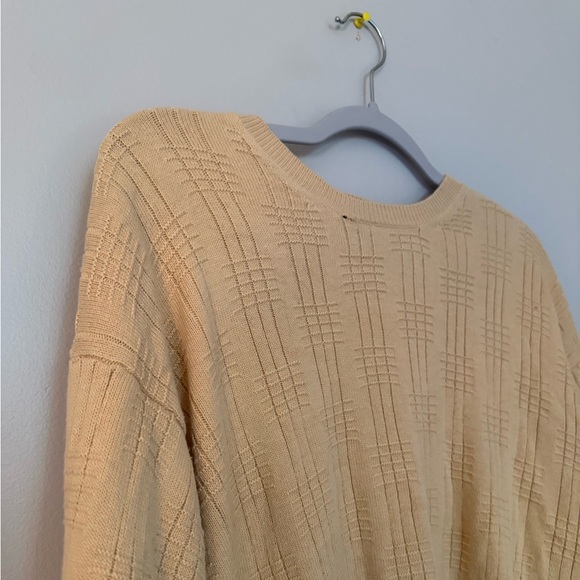 Yellow Sweater - Picture 3 of 5